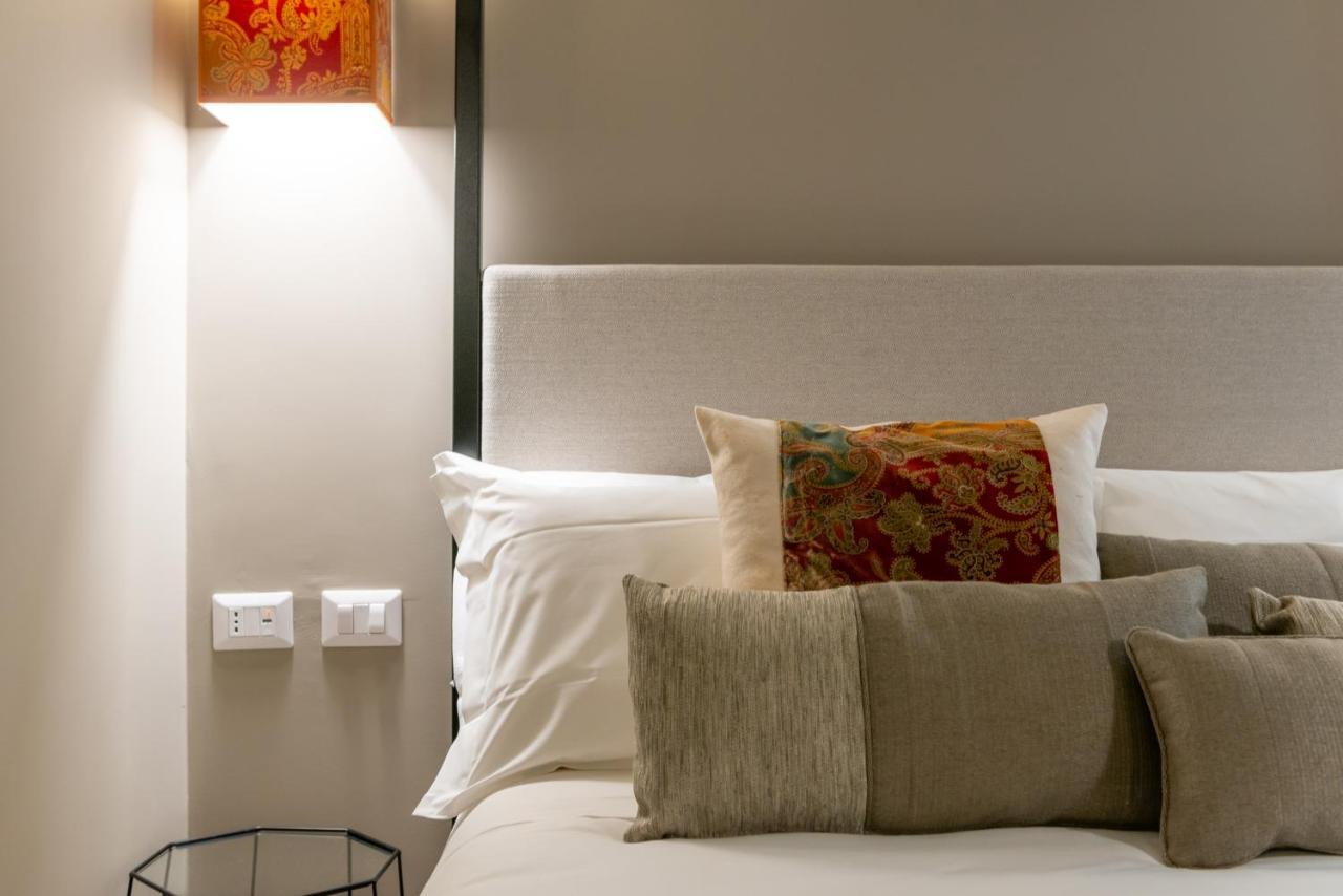 The Couper Sant'Andrea Hotel Милано Екстериор снимка